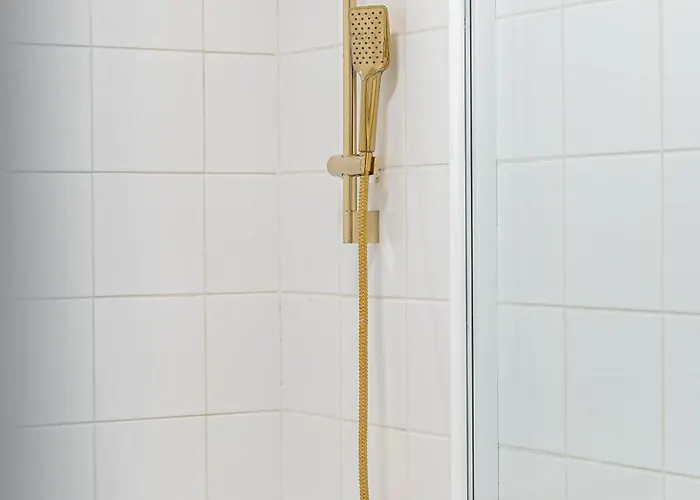 2# Fancy Share With Own Bathroom 4*
