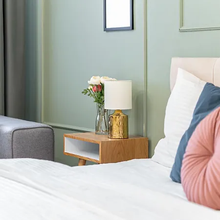 2# Fancy Share With Own Bathroom